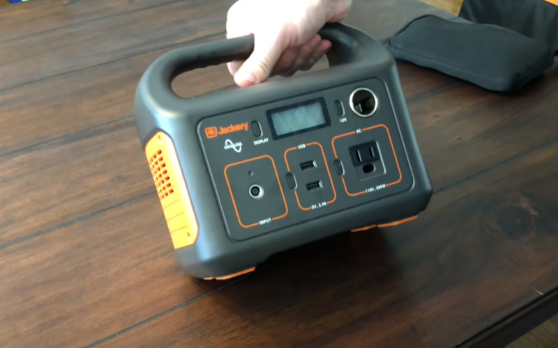 design of Jackery Portable Power-Station Explorer 240